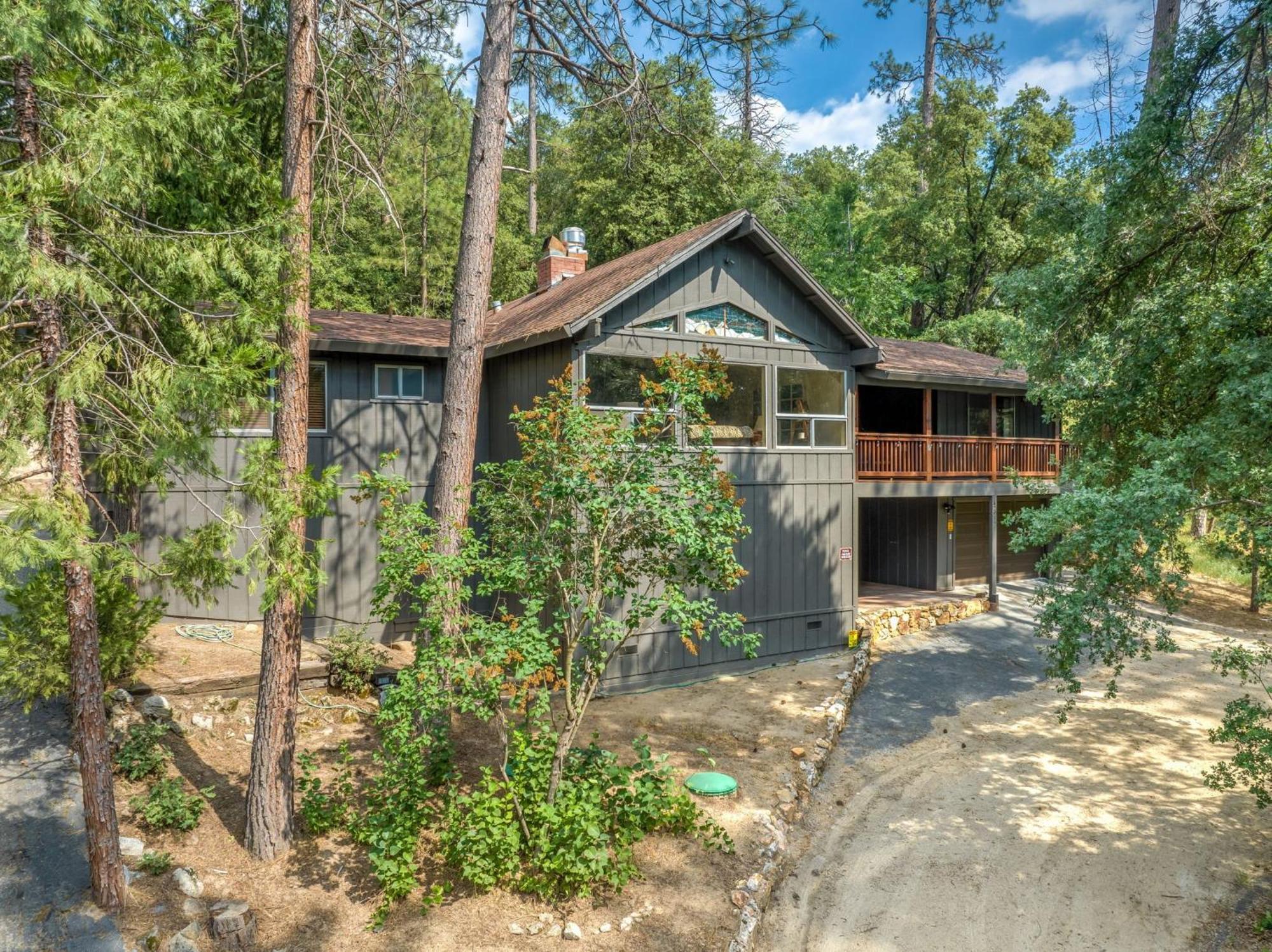 Sierra Mountain Escape - Brand New Spa/Game Room